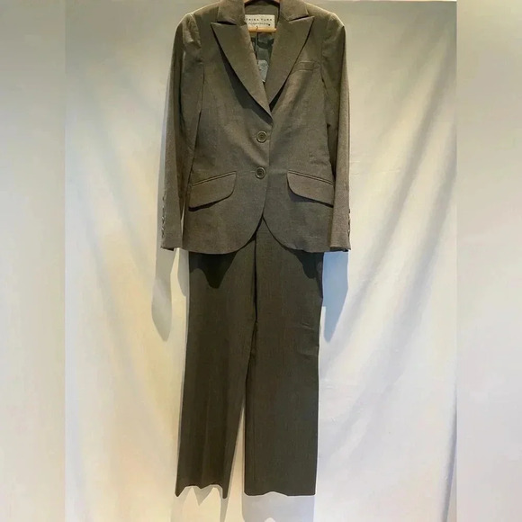 Trina Turk suit blazer and pants, size 4 - Picture 1 of 16